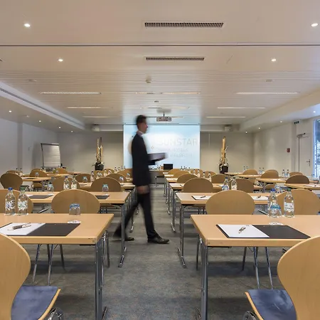 وسبا صن ستار غريندلفالد فندق