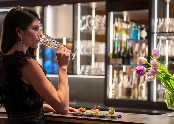 Отель Sunstar &